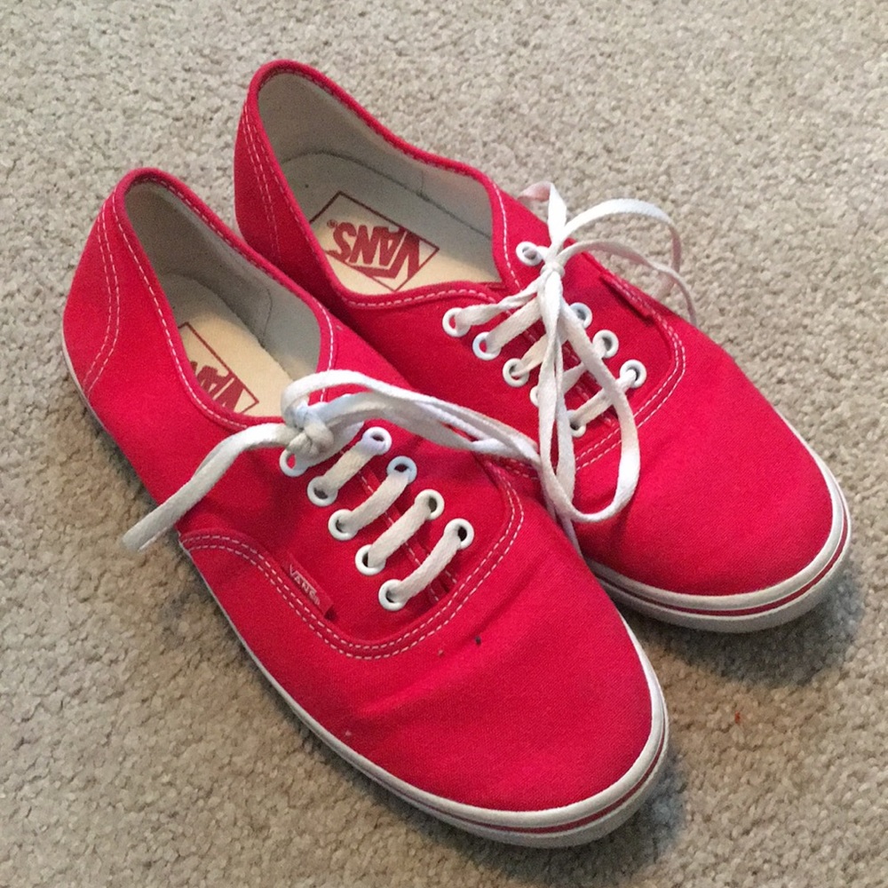 Red size 8 Vans